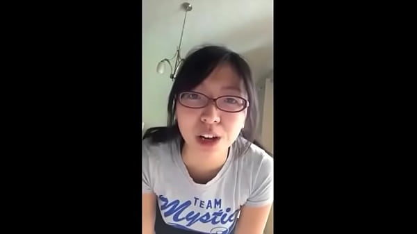 Taiwxx Linda McDonald’s staff flashing boobs,live in USA
